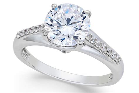 best engagement ring for traveling.